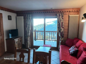 Résidence Roselend - Charmant appartement de 3 pièces situé dans une résidence au village du Chantel, proche des pistes et avec piscine. MAE-2474